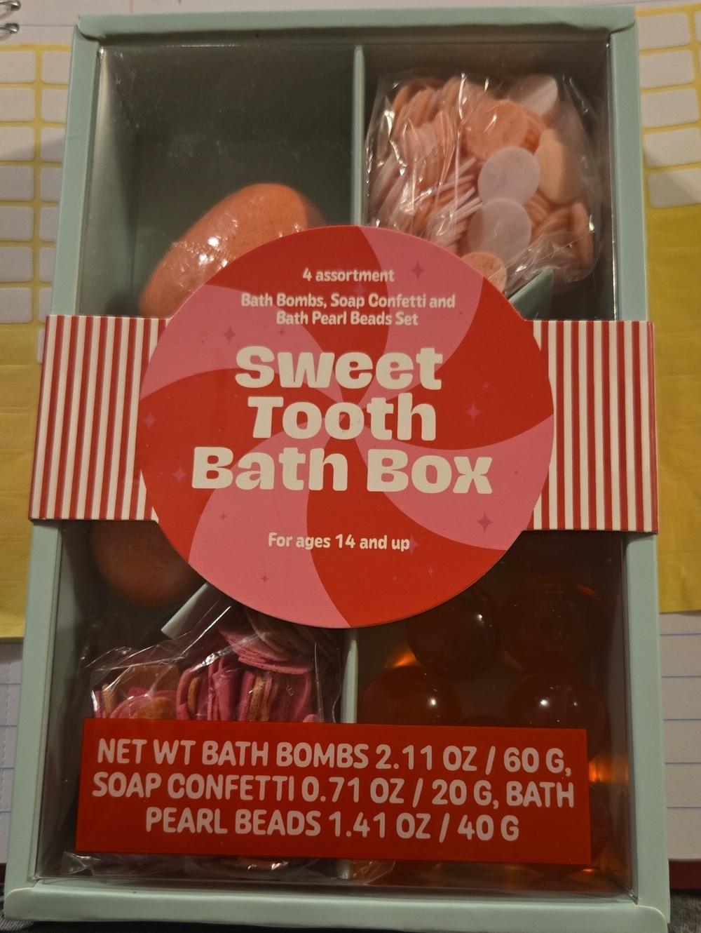 Sweet Tooth Bath Box - Pink Bath Bomb & Confetti Set 1056